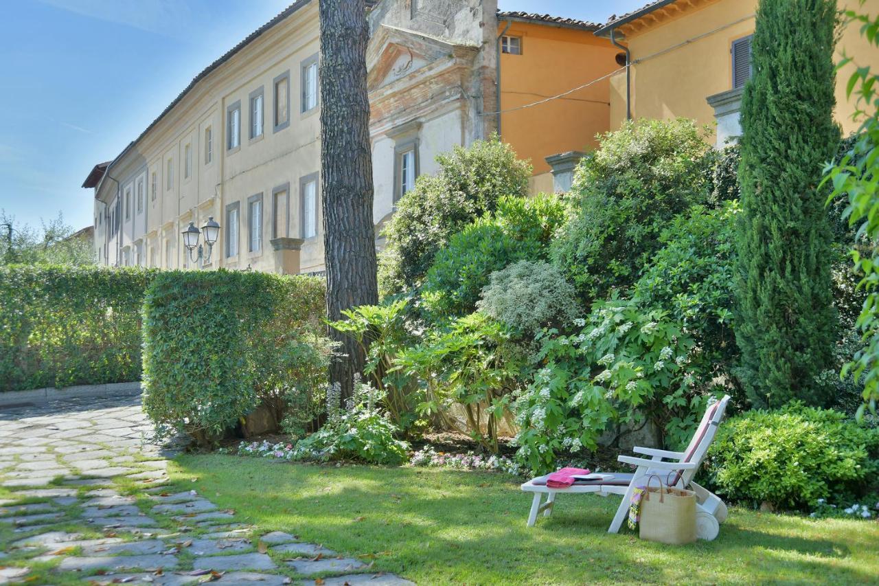 Villa Carlotta Con Piscina Lari Luaran gambar