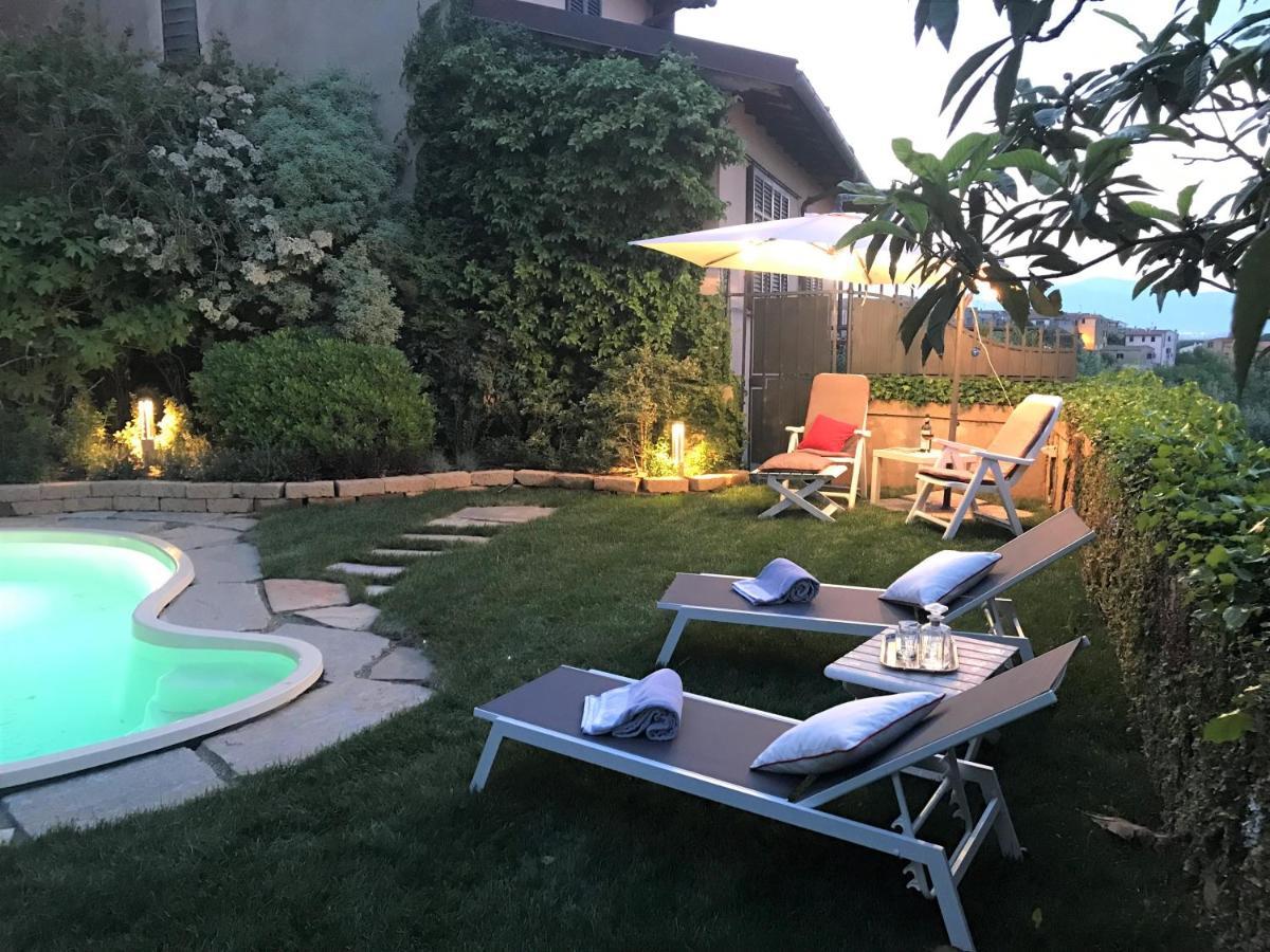 Villa Carlotta Con Piscina Lari Luaran gambar