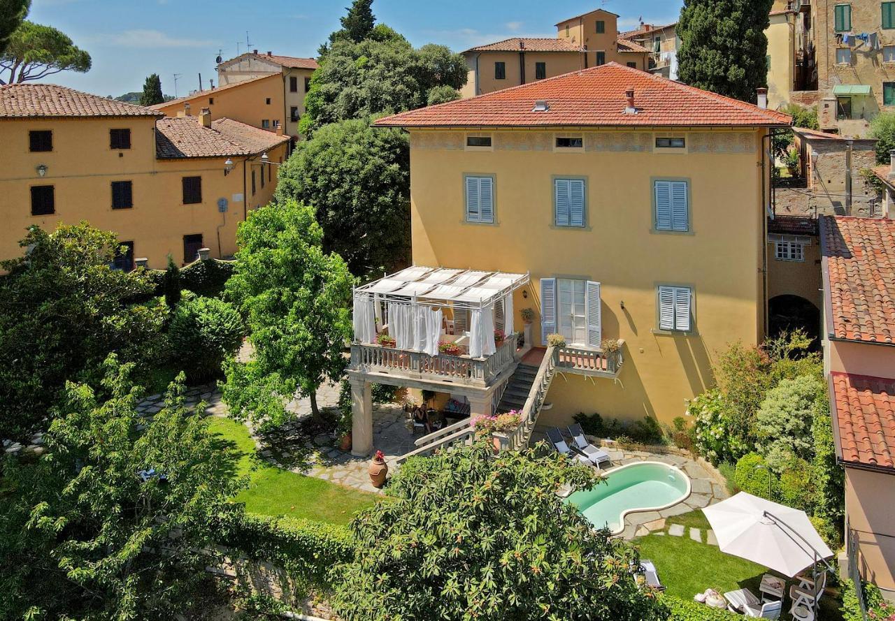 Villa Carlotta Con Piscina Lari Luaran gambar